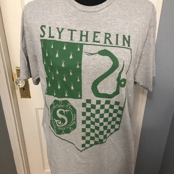 Warner Bros. Tops - Harry Potter slithering shirt L